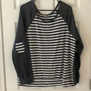 Striped boyfriend sweatshirt